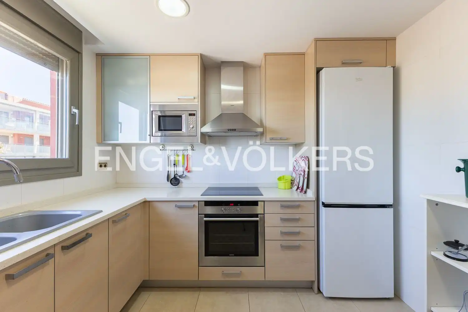 Kitchen of Flat for rent in Oropesa del Mar / Orpesa  with Air Conditioner, Heating and Private garden