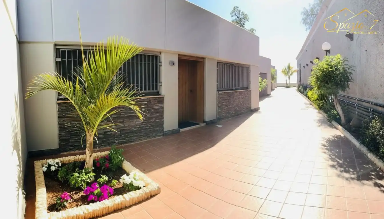 Vista exterior de Casa o xalet de lloguer en Mogán amb Aire condicionat, Moblat i Forn