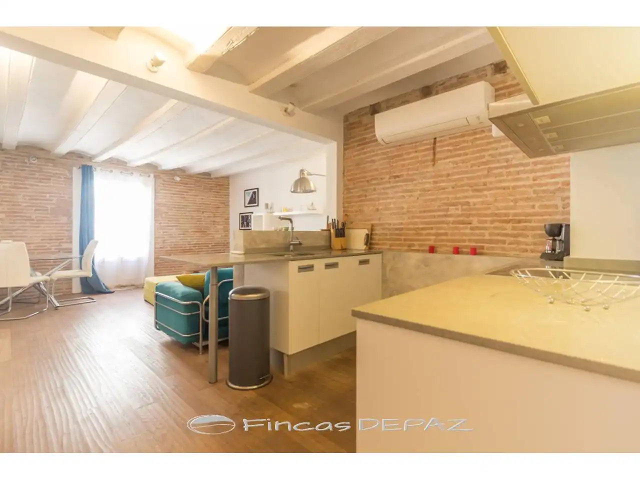 Kitchen of Flat for sale in Barcelona  with Air Conditioner, Heating and Parquet flooring