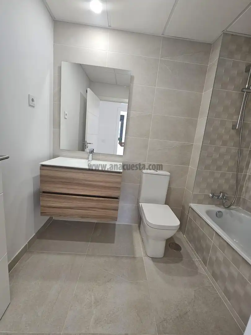 Apartament amb piscina en venda a Carlos Cano 16, imagen 7