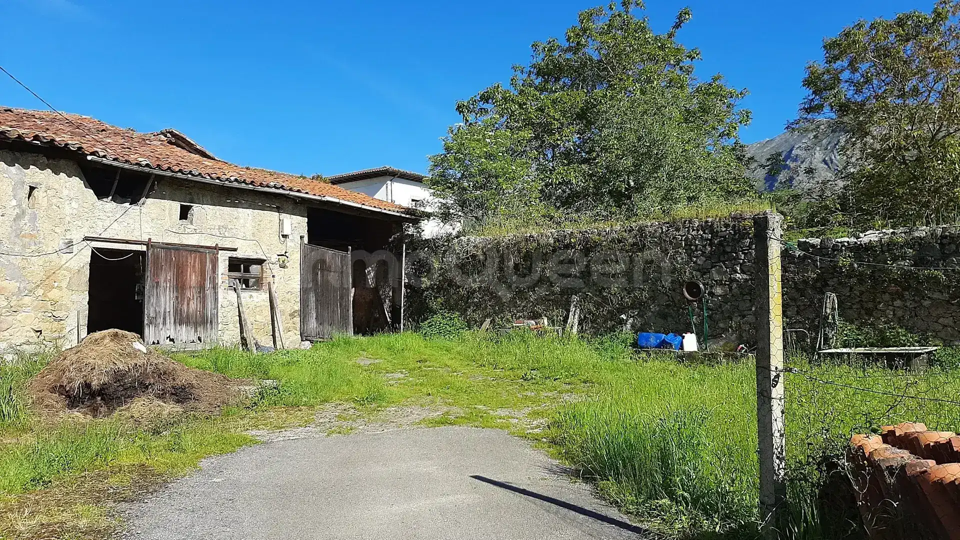 Finca rústica en venda en Llanes amb Jardí privat