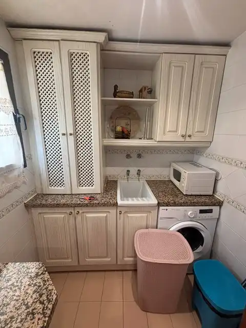 Apartament de lloguer a Calle Torre de Peralada, 4, Castaño - Mirasierra