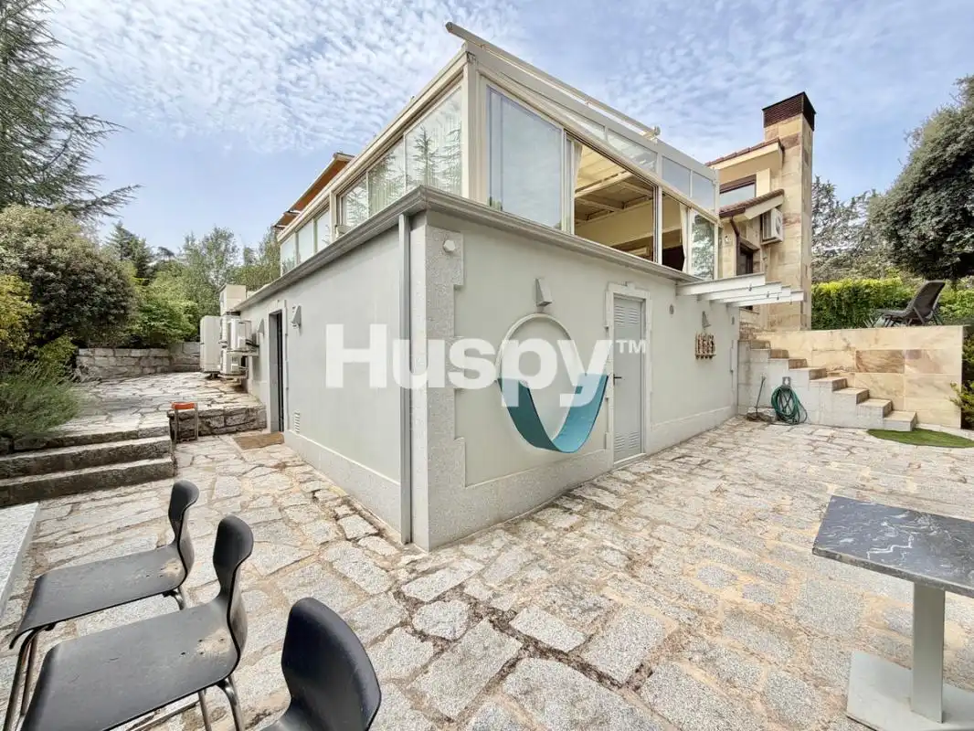 Exterior view of Houses for sale in Puerto de Galapagar - Las Cuestas