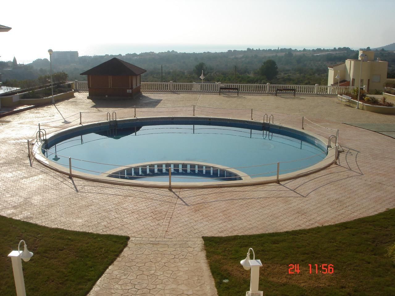 Swimming pool of Flat for sale in Peñíscola / Peníscola  with Air Conditioner, Heating and Terrace