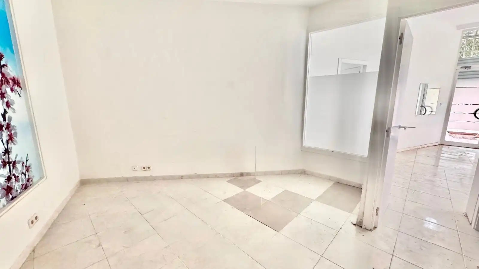 Bedroom of Commercial properties for sale in  Palma de Mallorca  with Air Conditioner, Terrace and Internet