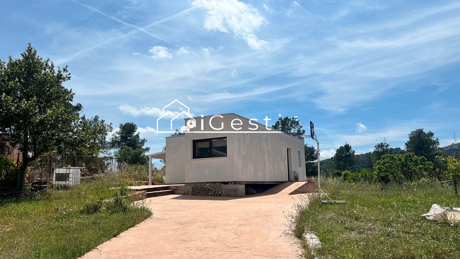 Casa o xalet en venda en Vallirana amb Jardí privat