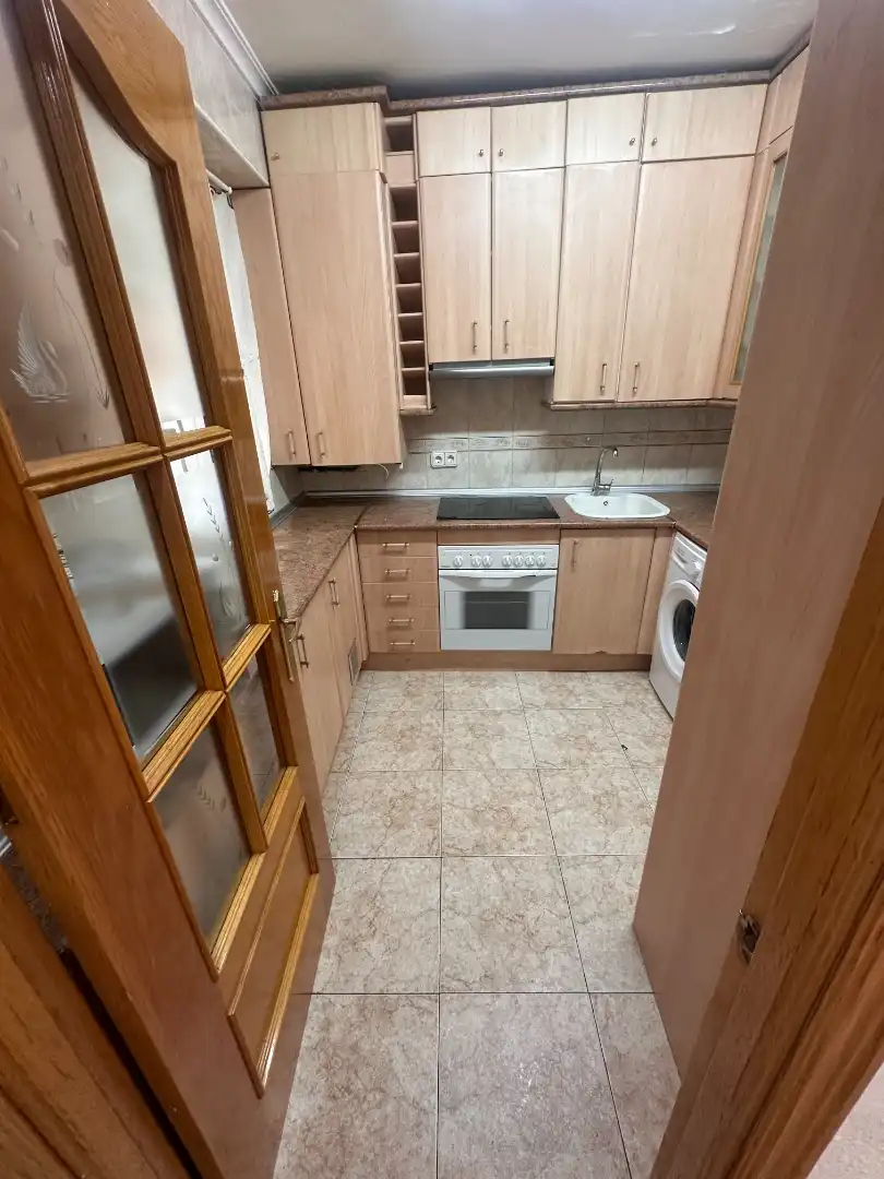 Cocina de Piso de alquiler en Cuenca con Calefacción, Amueblado y Horno