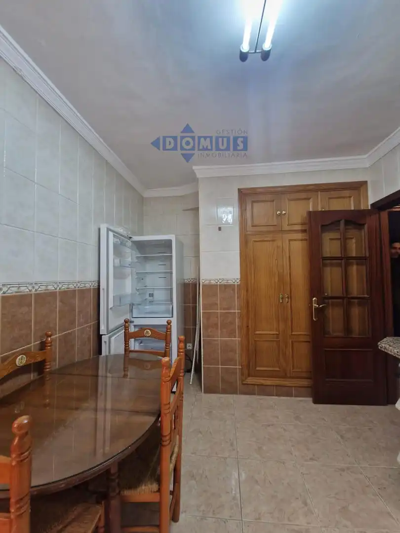 Cocina de Piso en venta en Ronda con Amueblado