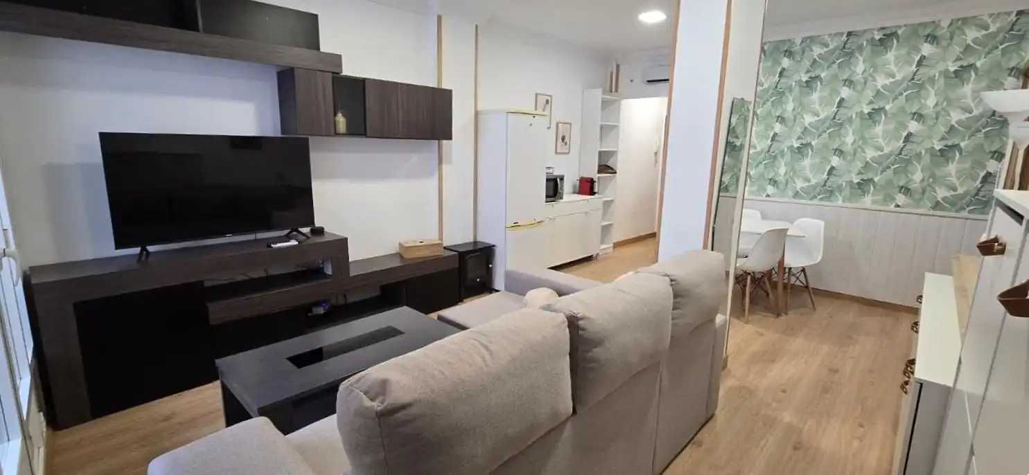Sala d'estar de Planta baixa en venda en Getafe amb Aire condicionat i Terrassa