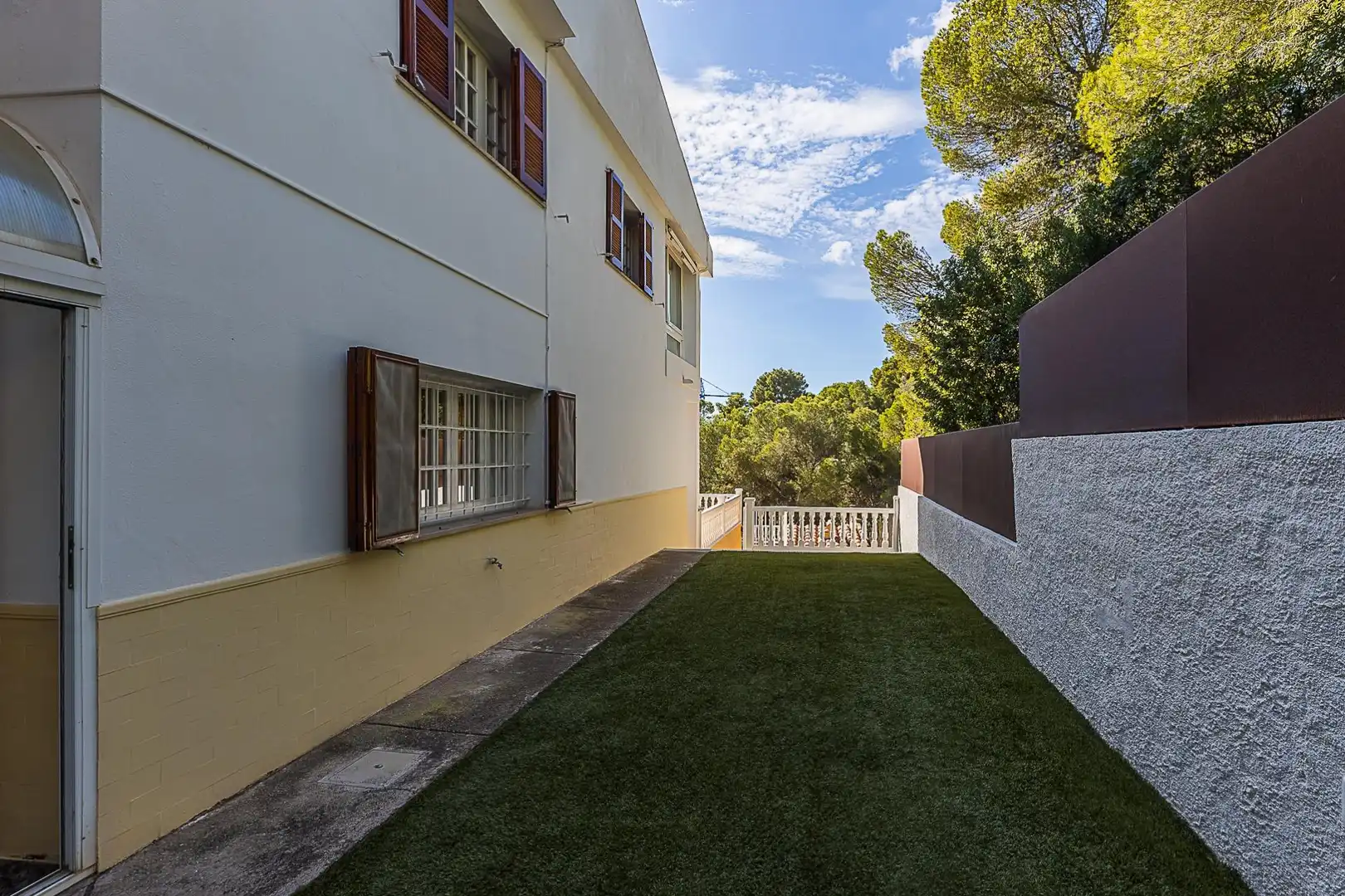 Vista exterior de Casa adosada en venta en Calvià con Aire acondicionado, Calefacción y Jardín privado