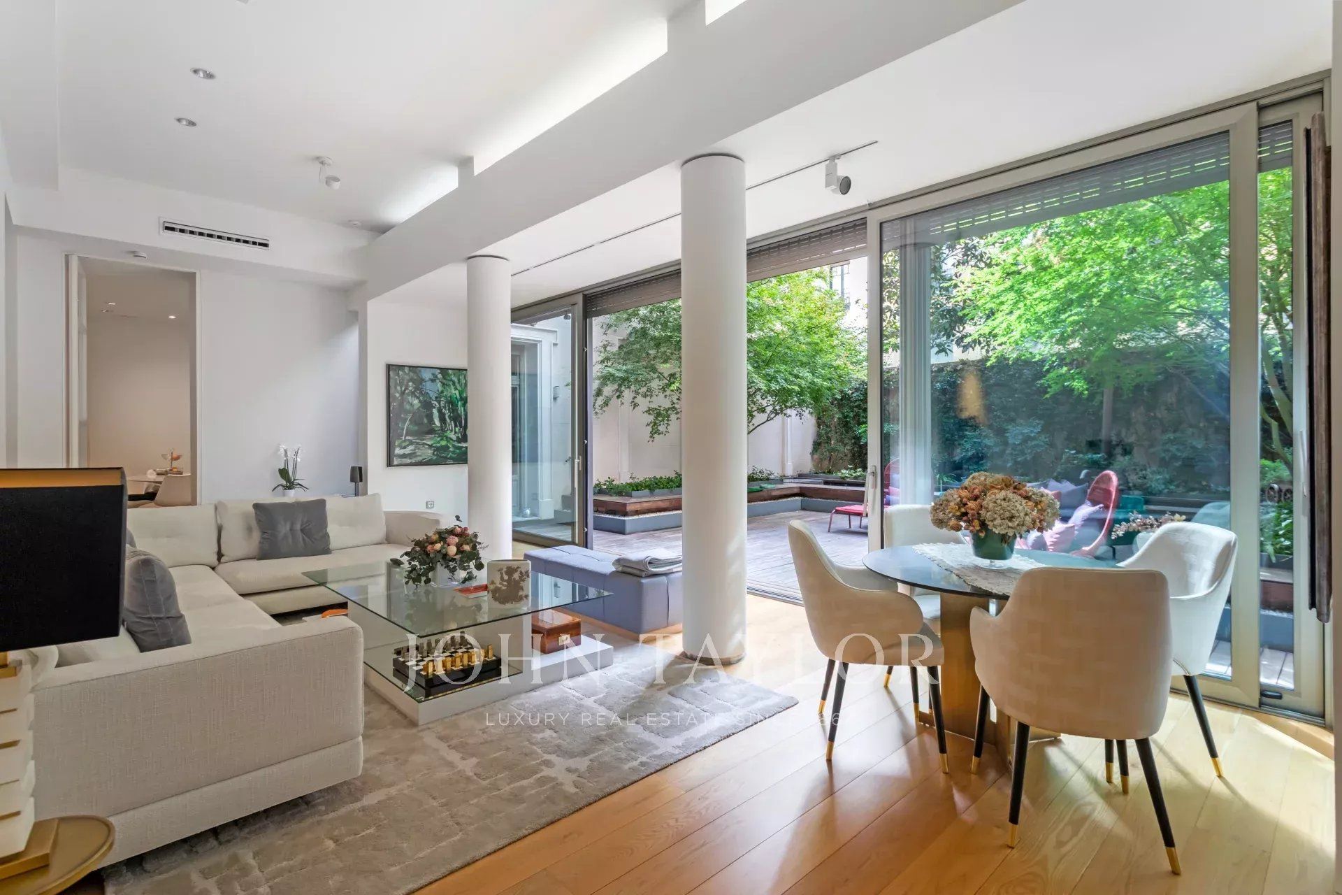 Sala de estar de Piso en venta en  Madrid Capital con Aire acondicionado, Calefacción y Terraza