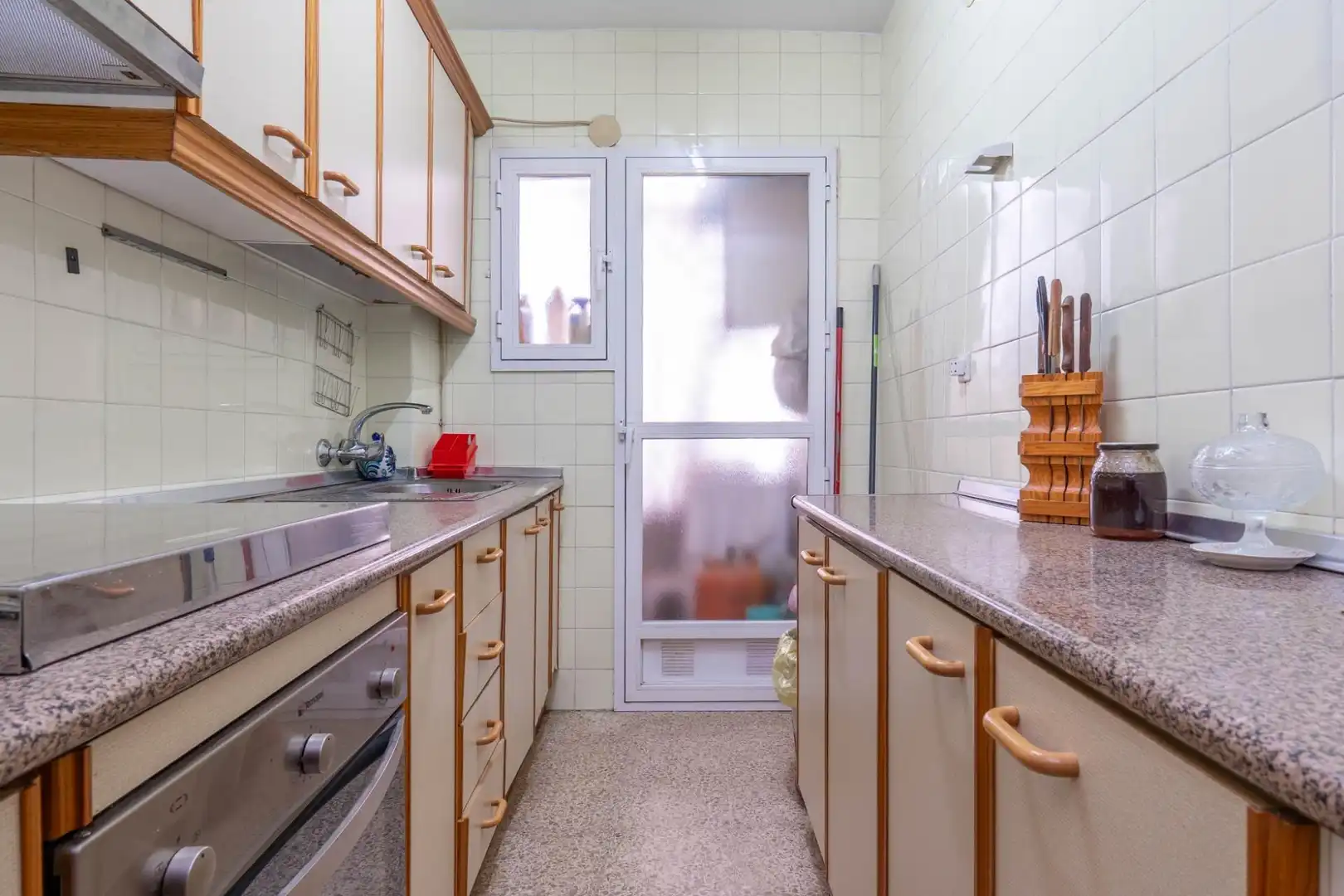 Kitchen of Flat for sale in Granada  with Air Conditioner and Balcony