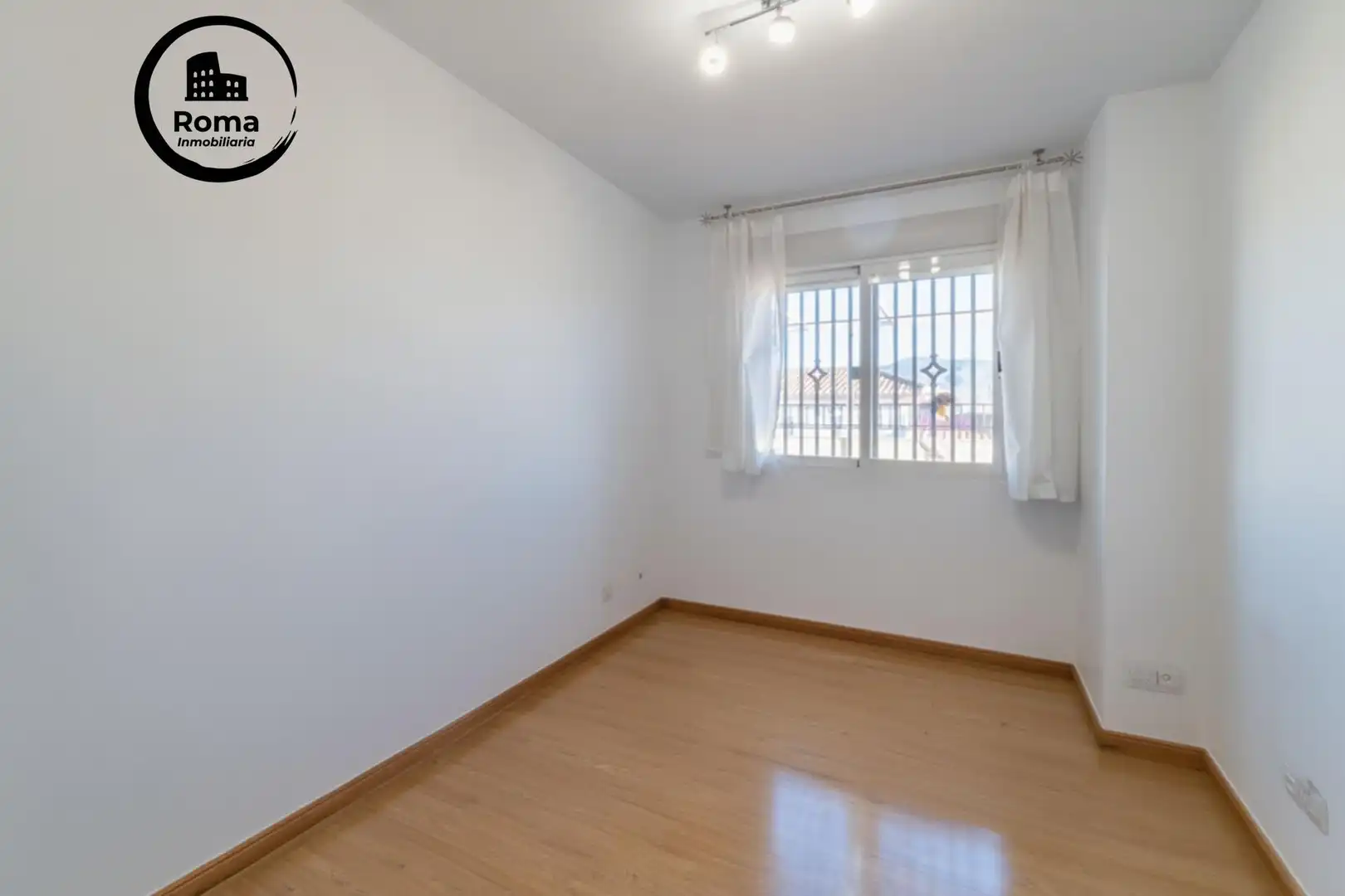Bedroom of Attic for sale in Armilla  with Terrace, Storage room and Furnished