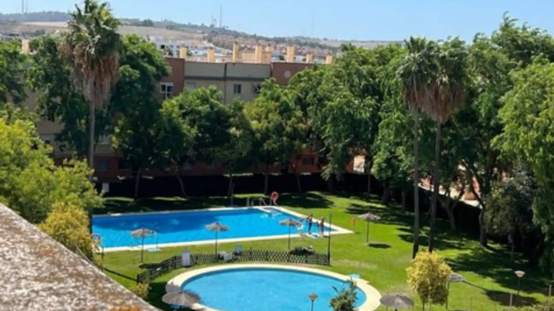 Piscina de Piso en venta en Jerez de la Frontera con Aire acondicionado, Trastero y Piscina comunitaria