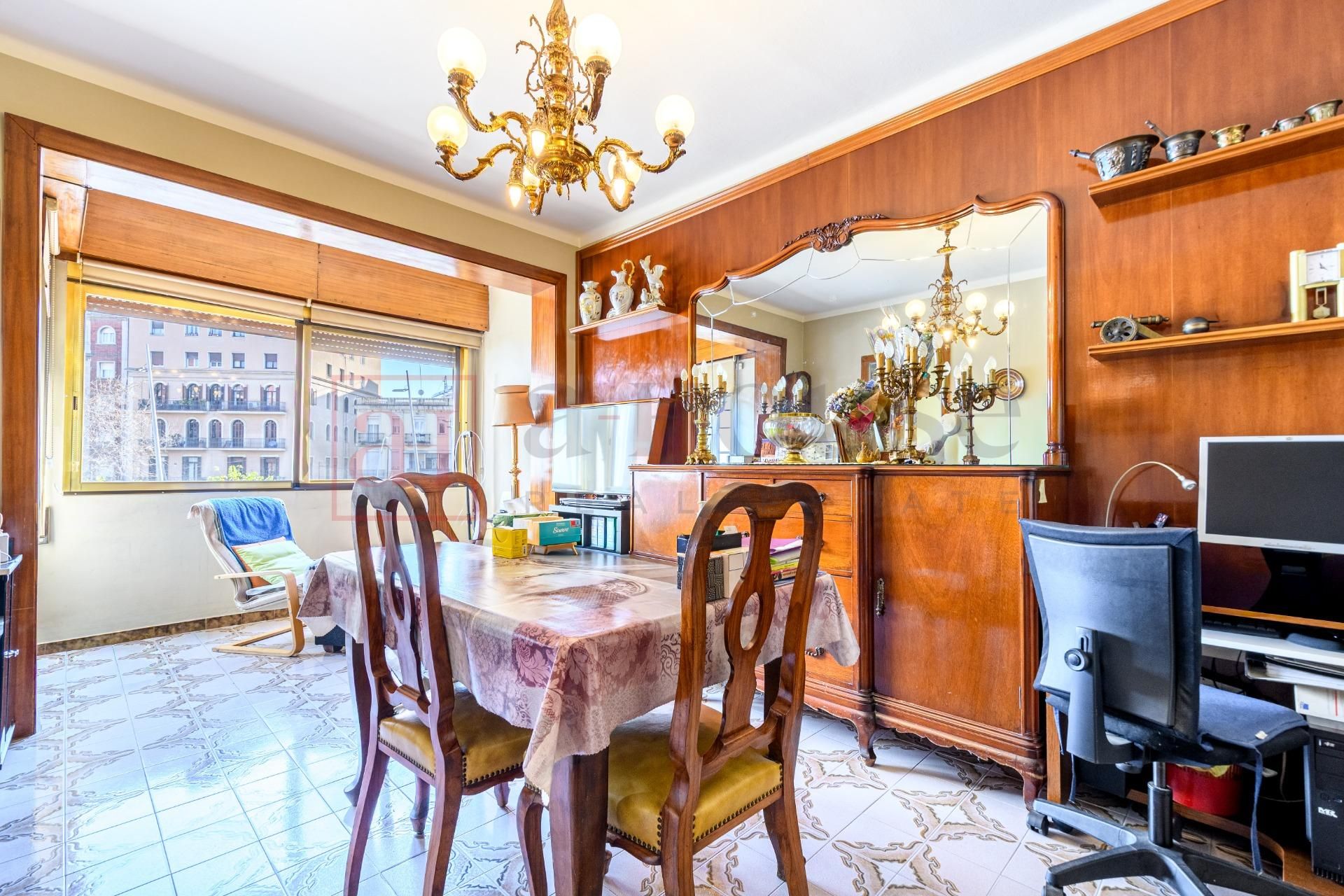 Comedor de Piso en venta en  Barcelona Capital con Aire acondicionado, Calefacción y Trastero