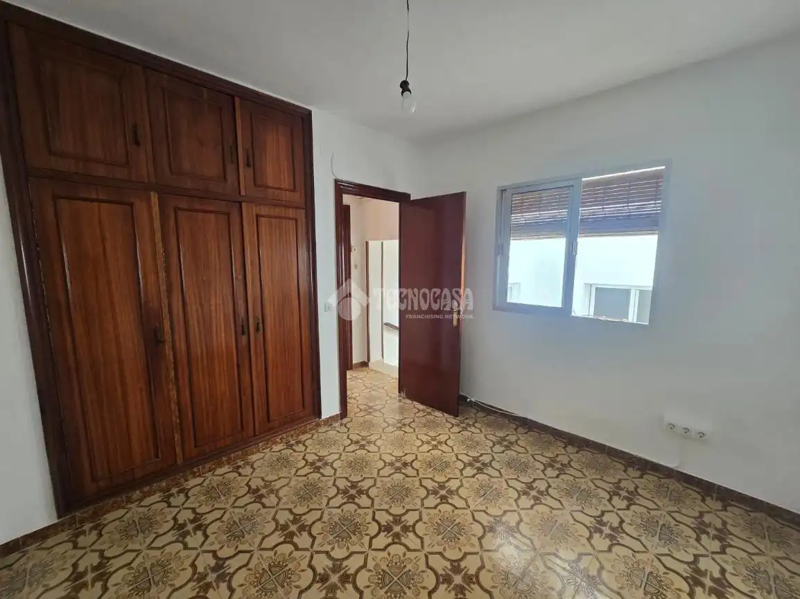 Habitación de Casa adosada en venta en Morón de la Frontera