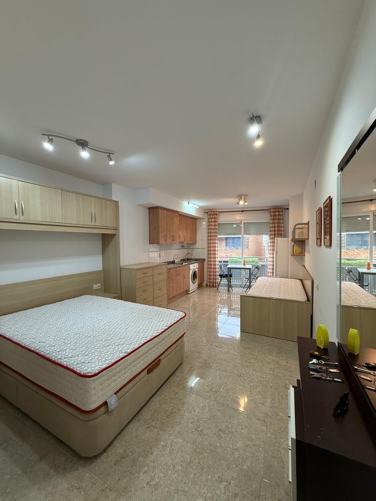Habitación de Loft de alquiler en Benicarló con Balcón