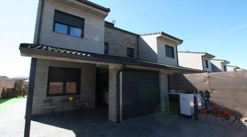 Photo 2 of Single-family semi-detached for sale in Calle Pacifico, Tudela de Duero, Valladolid