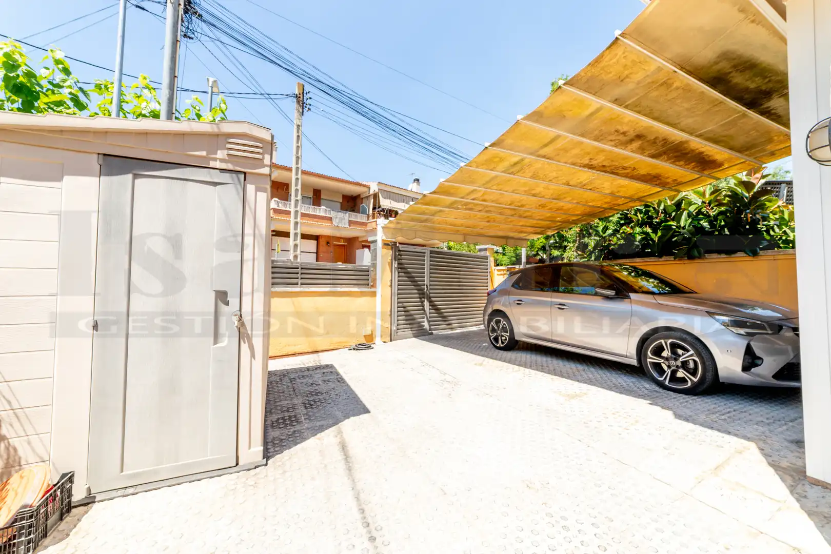 Parking de Casa adosada en venta en Calafell con Aire acondicionado, Calefacción y Jardín privado