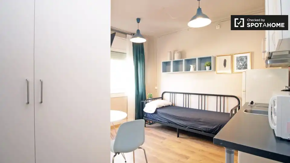 Room in Sant Andreu de Palomar