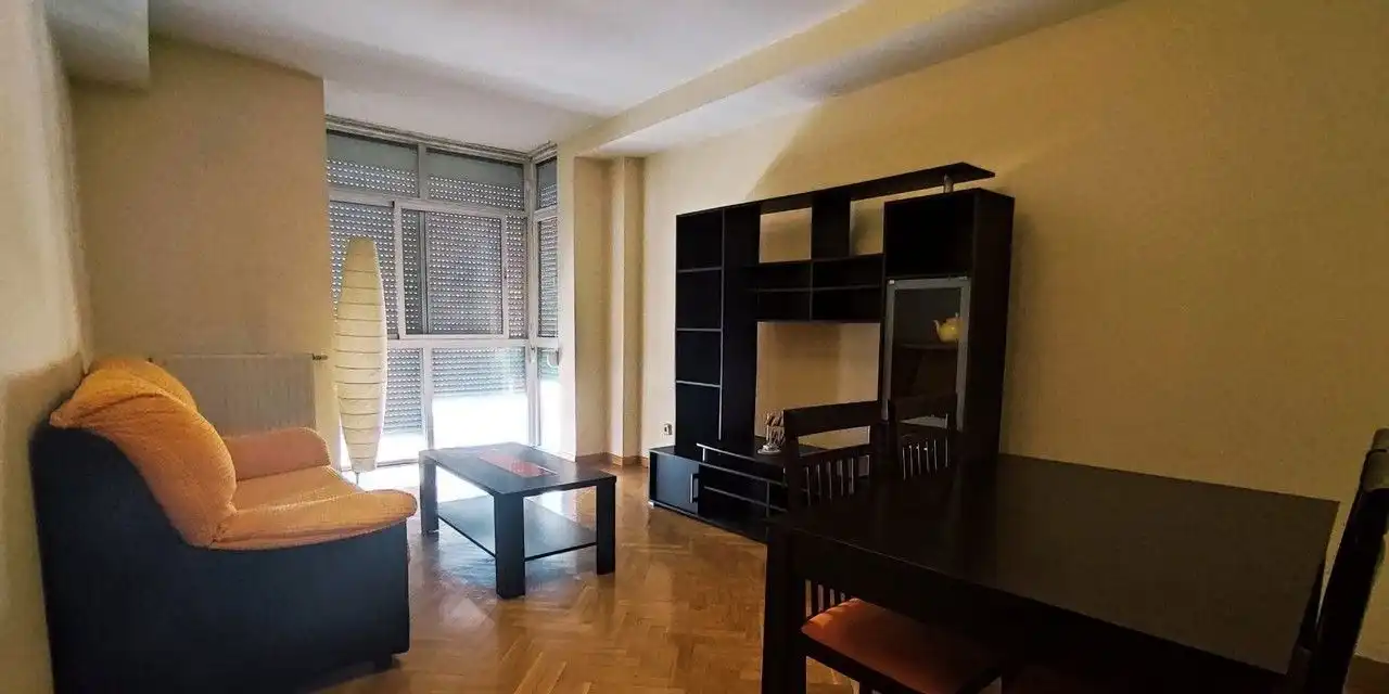 Living room of Flat for rent in Madrid  with Heating, Private garden and Parquet flooring