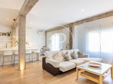 Flat with balcony to rent in C. del Dr. Josep Juan Dómine