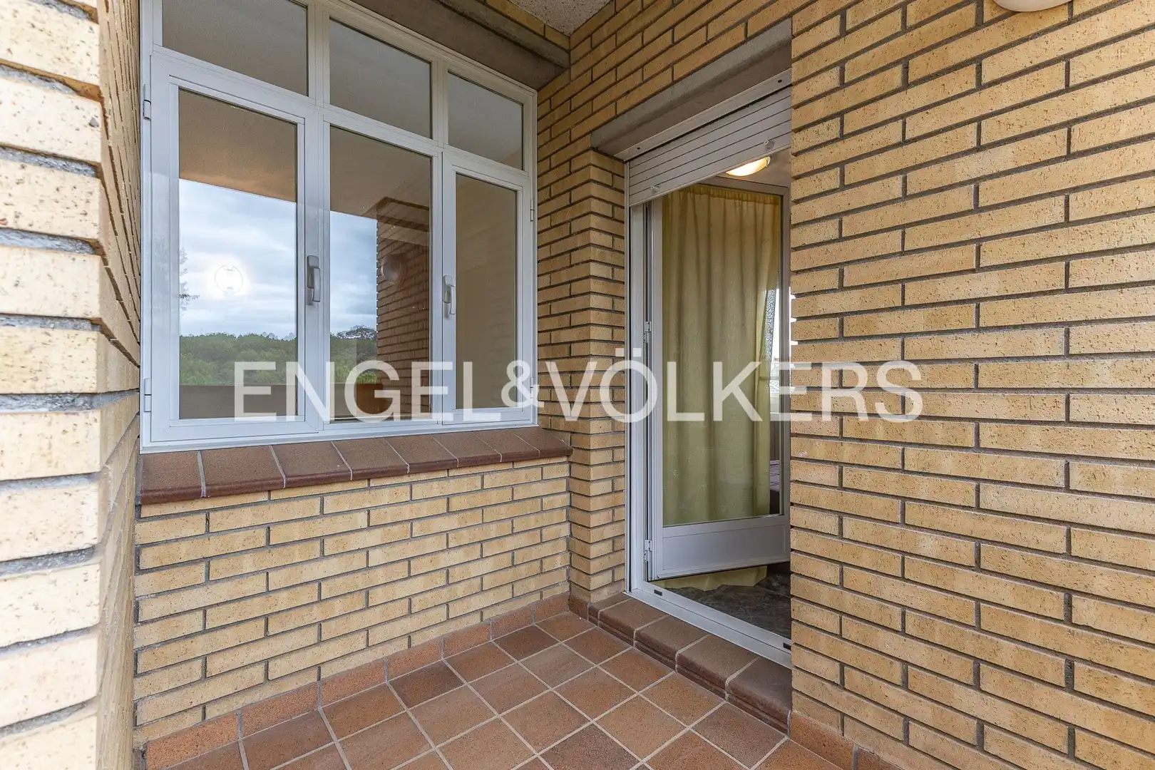 Terrassa de Casa o xalet en venda en Castellar del Vallès amb Aire condicionat, Calefacció i Jardí privat