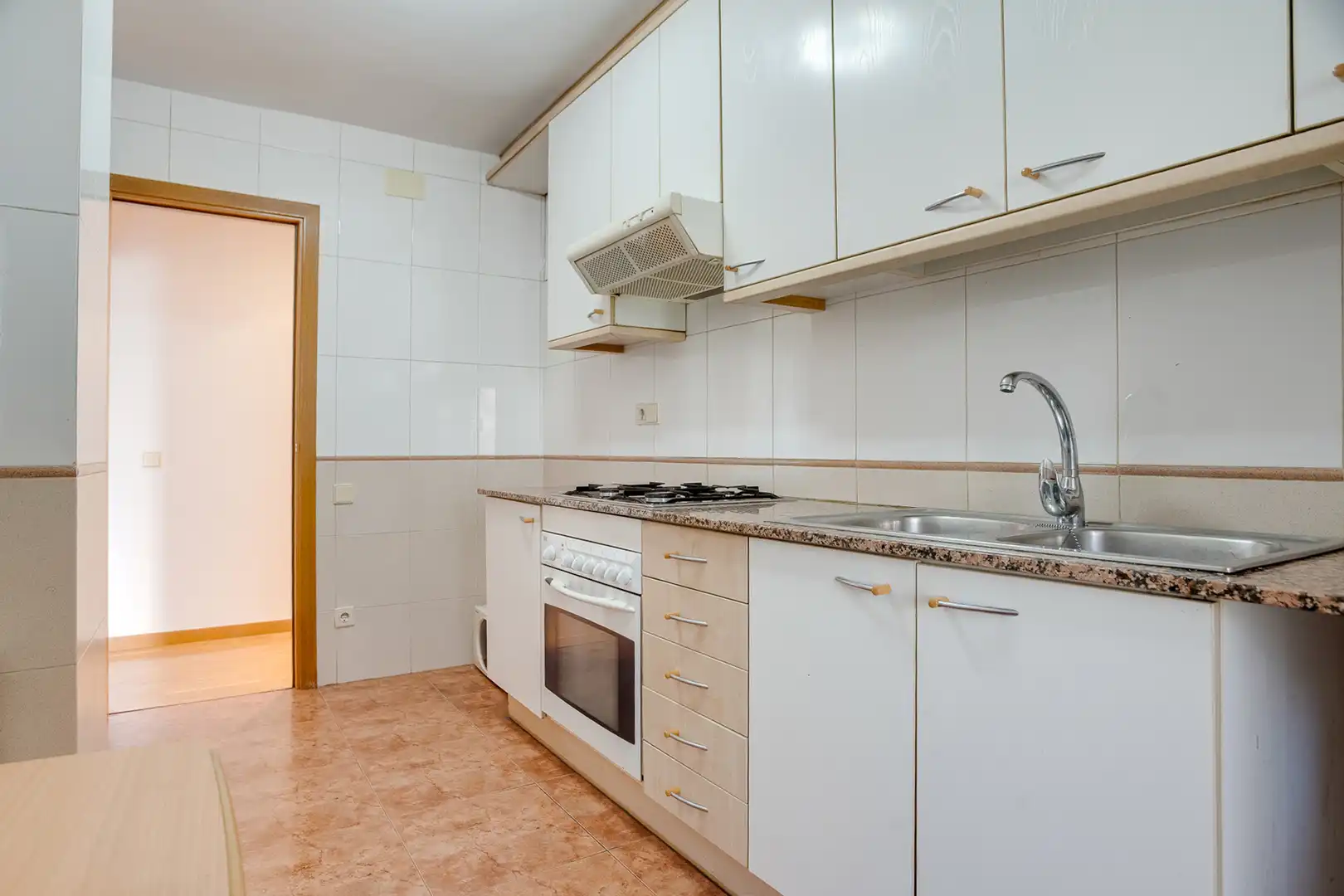 Kitchen of Flat for sale in Sant Adrià de Besòs  with Heating, Parquet flooring and Oven