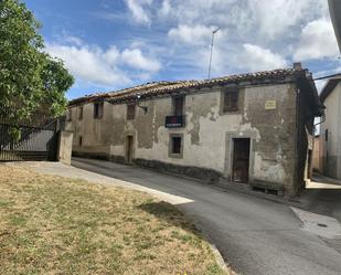 Vista exterior de Casa o xalet en venda en Urroz-Villa