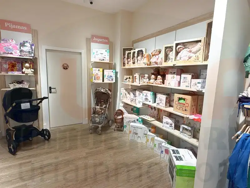 Local comercial en traspàs a Calle Milicias Nacionales 3, imagen 8