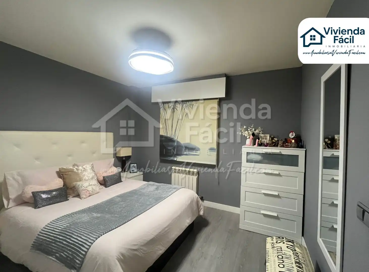 Bedroom of Flat for sale in Alcobendas  with Air Conditioner, Heating and Parquet flooring