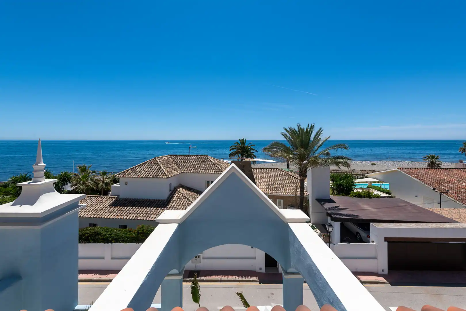 Vista exterior de Casa o chalet en venta en Marbella con Aire acondicionado, Calefacción y Jardín privado