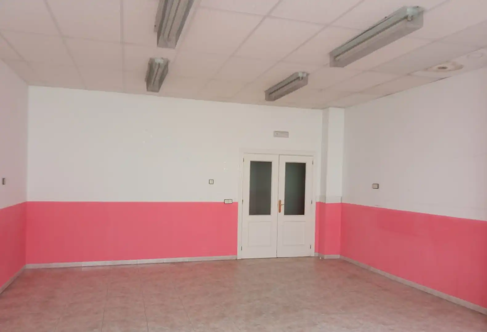Local comercial en alquiler en Av Madrid, imagen 2