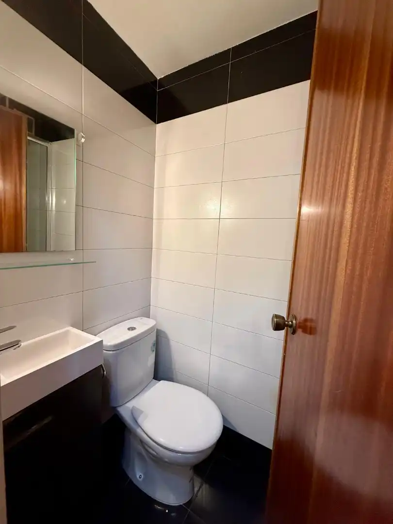 Bany de Pis en venda en Madrid amb Aire condicionat, Calefacció i Terrassa