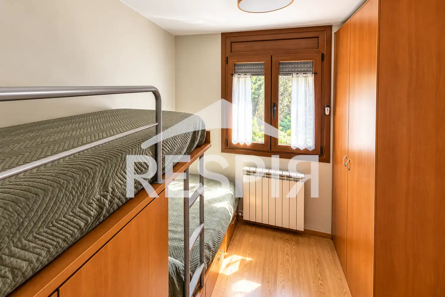 Habitación de Casa adosada de alquiler en Urús, Girona