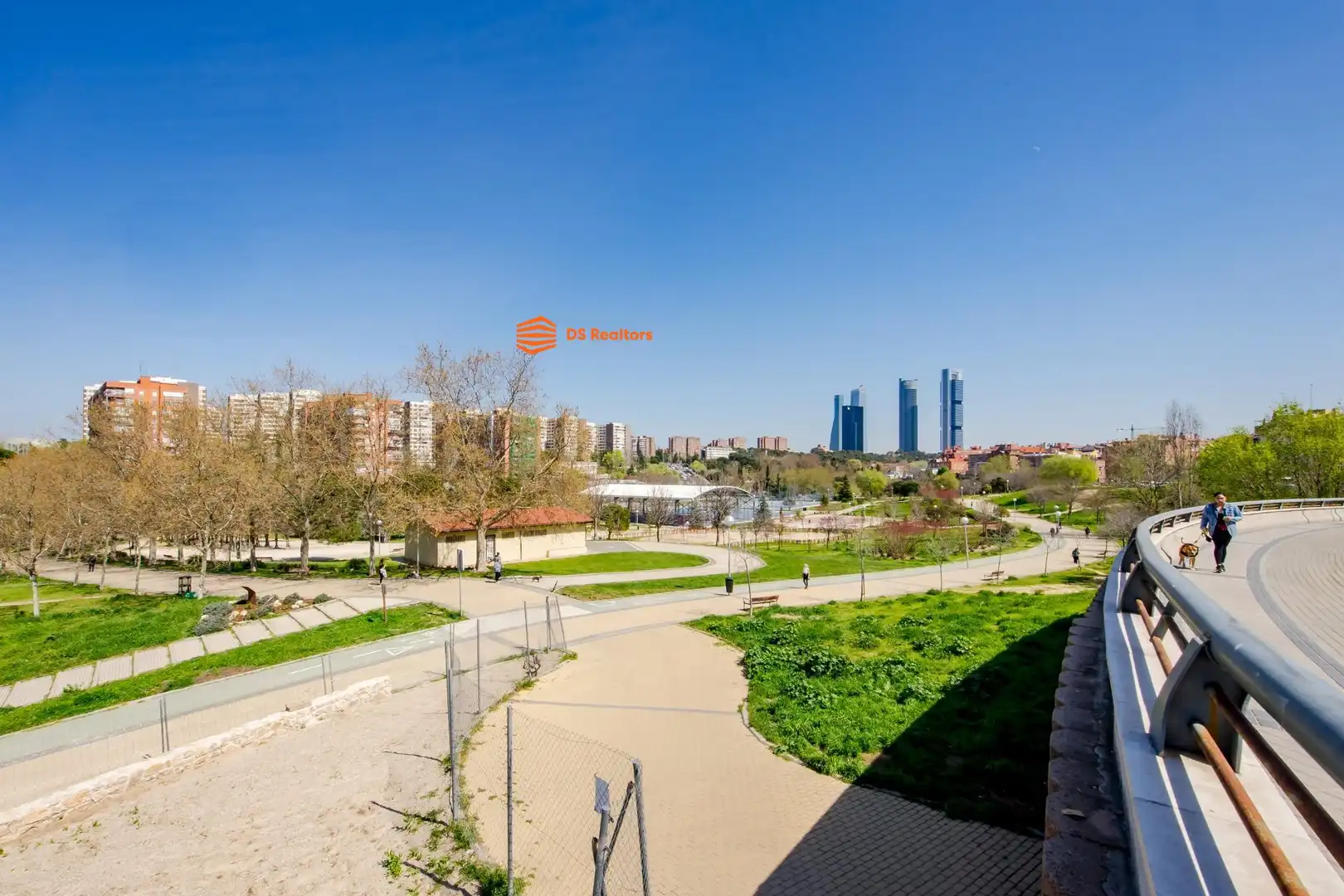 Vista exterior de Pis en venda en Madrid