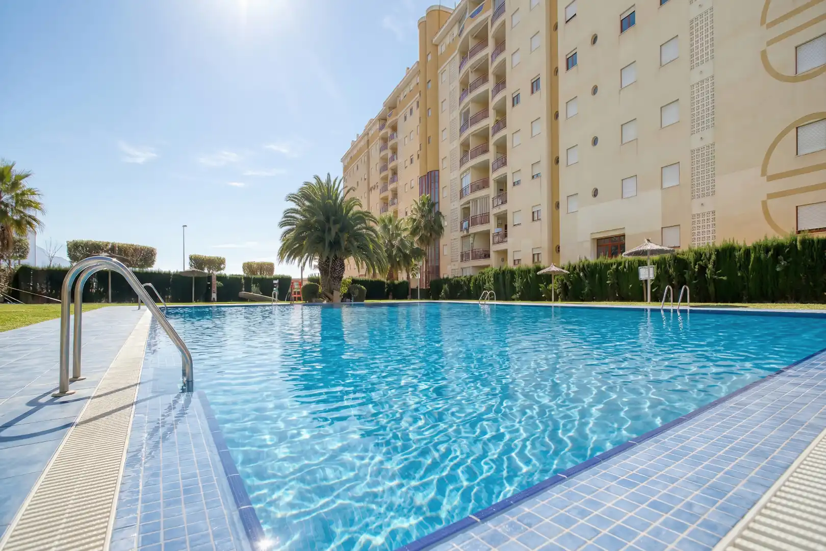 Piscina de Piso en venta en Villajoyosa / La Vila Joiosa con Terraza, Horno y Piscina comunitaria