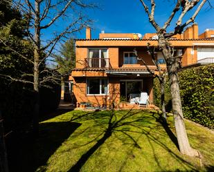 Exterior view of Single-family semi-detached for sale in Torrelodones  with Heating, Furnished and Community pool