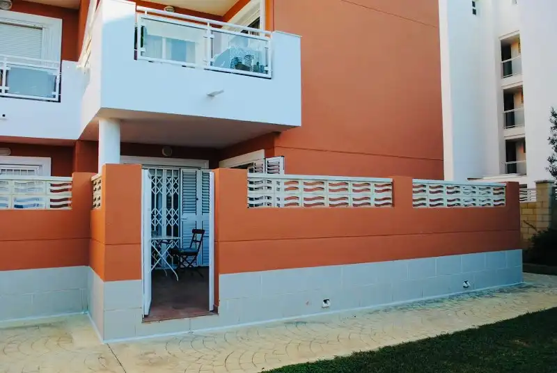 Außenansicht von Erdgeschoss zum Verkauf in Dénia mit Klimaanlage, Heizung und Terrasse