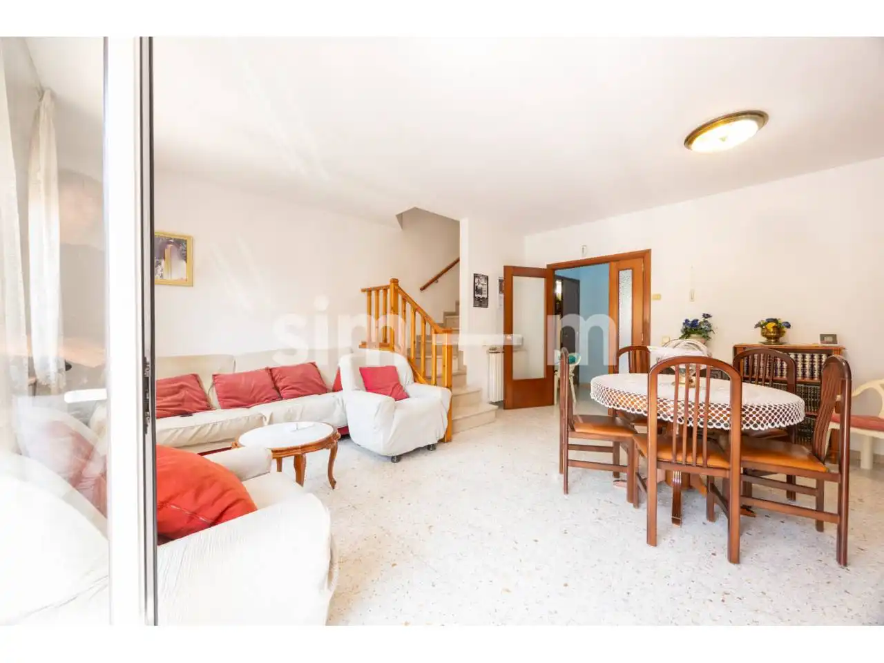 Sala d'estar de Casa o xalet en venda en Manlleu amb Calefacció, Jardí privat i Terrassa