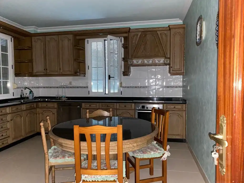 Küche von Haus oder Chalet zum Verkauf in Vedra mit Heizung und Privatgarten