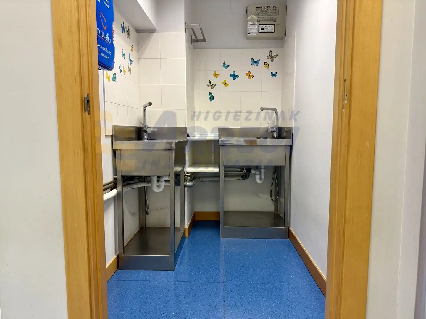 Badezimmer von Büro zur Miete in Eibar
