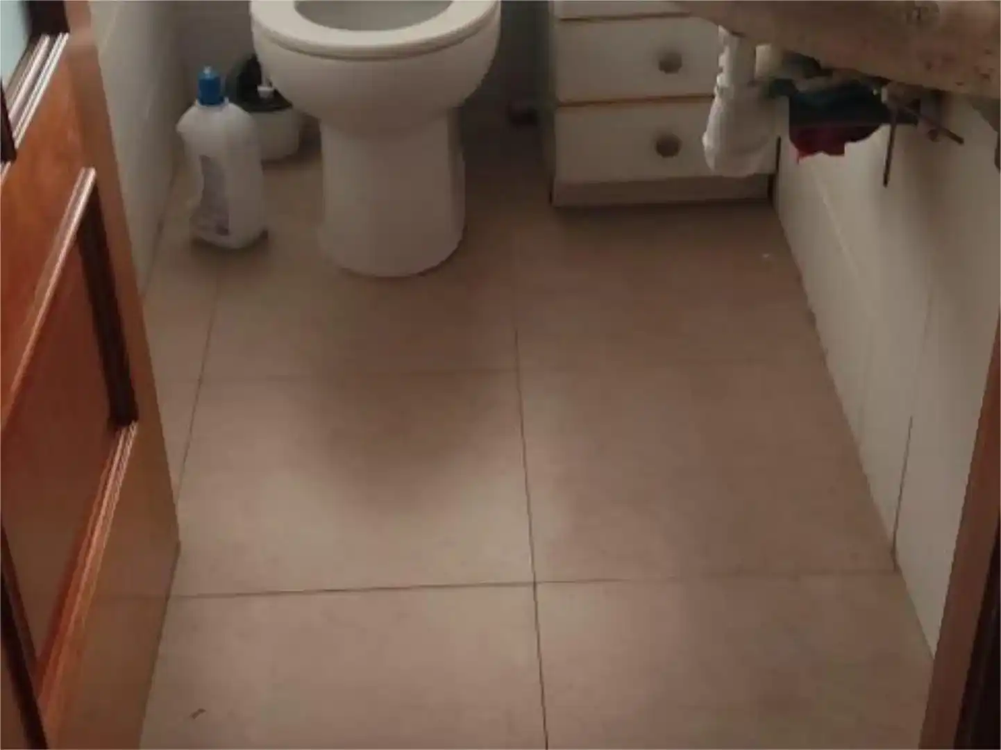 Bany de Casa adosada en venda en Cáceres Capital amb Aire condicionat