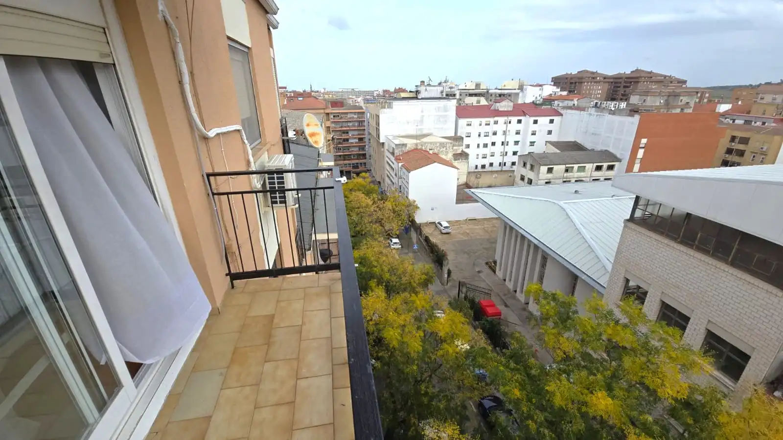 Terrassa de Apartament de lloguer en Cáceres amb Aire condicionat, Calefacció i Moblat