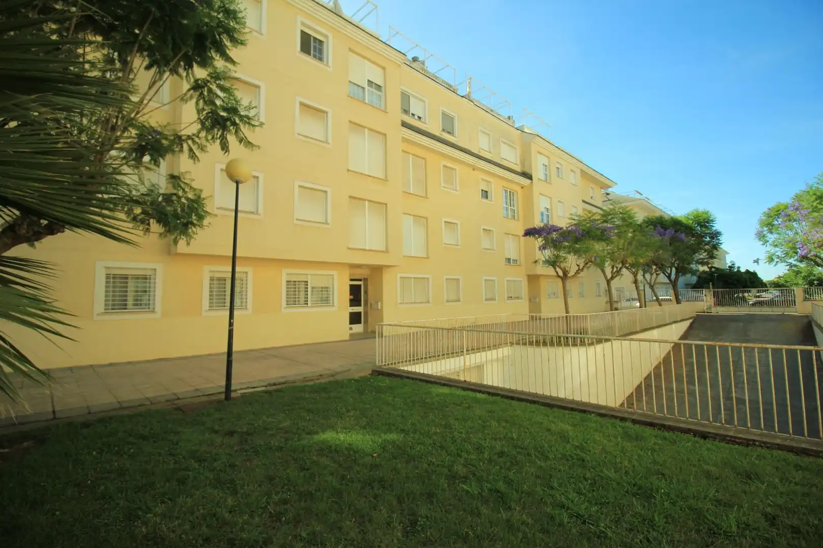 Vista exterior de Ático de alquiler en Badajoz con Aire acondicionado, Calefacción y Trastero