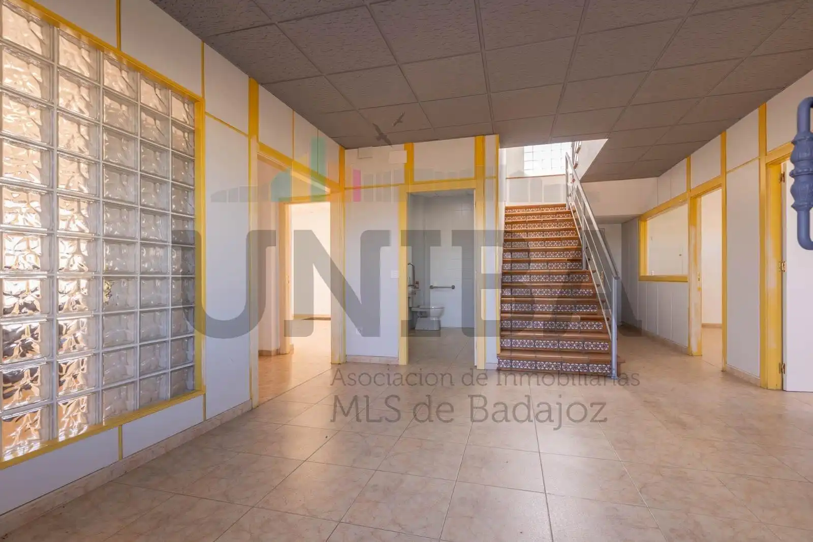 Industrial buildings for rent in La Garrovilla 