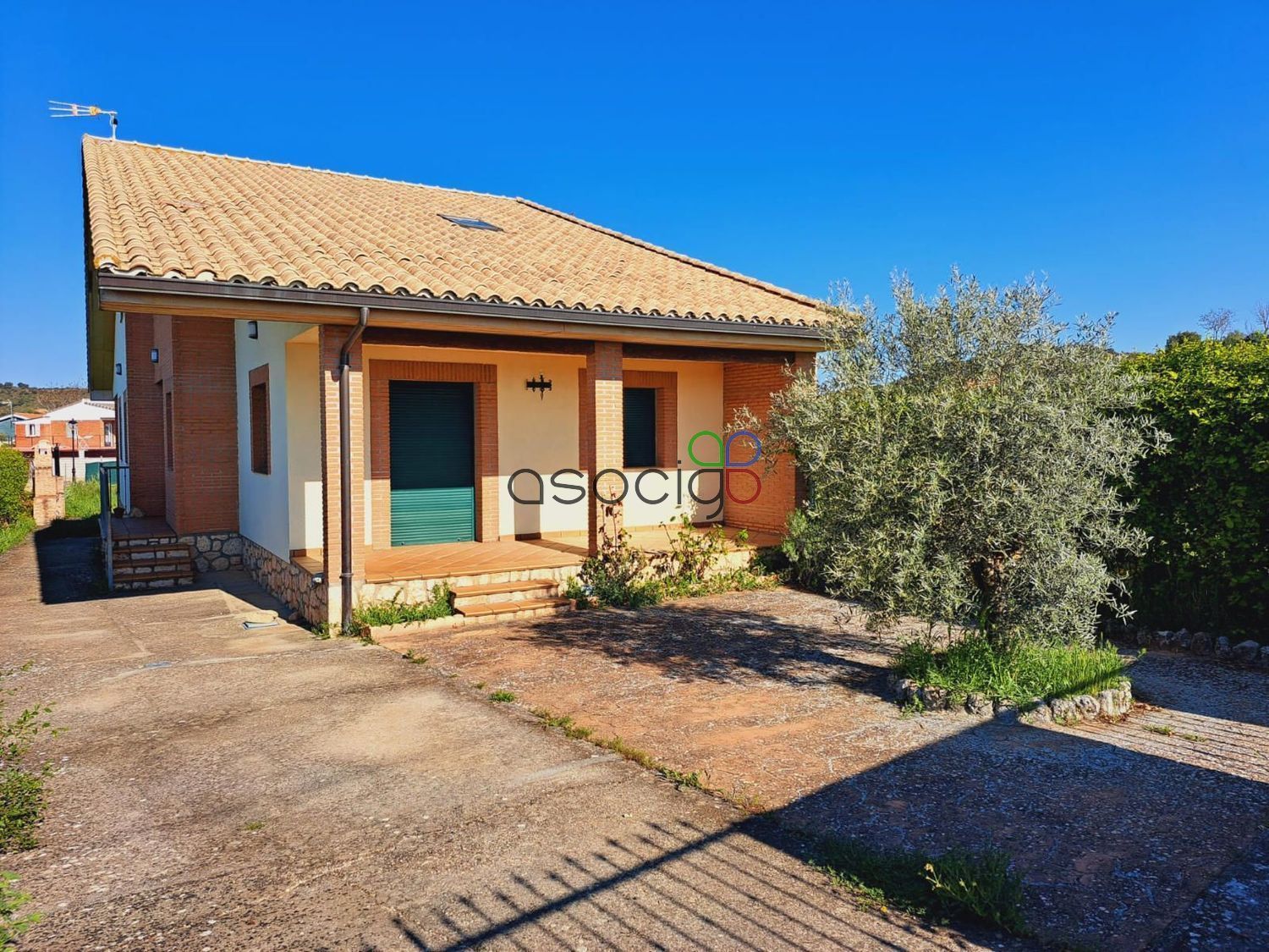 Exterior view of Single-family semi-detached for sale in El Sotillo  with Heating, Terrace and Storage room