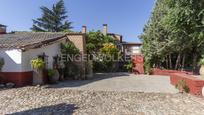 Vista exterior de Casa o xalet en venda en Valdeolmos-Alalpardo amb Aire condicionat, Calefacció i Terrassa