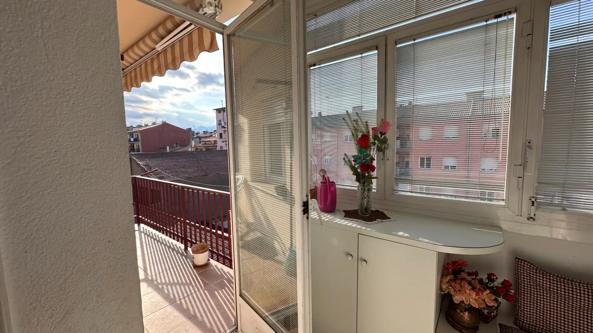 Balcony of Flat for sale in Olot  with Heating, Terrace and Storage room