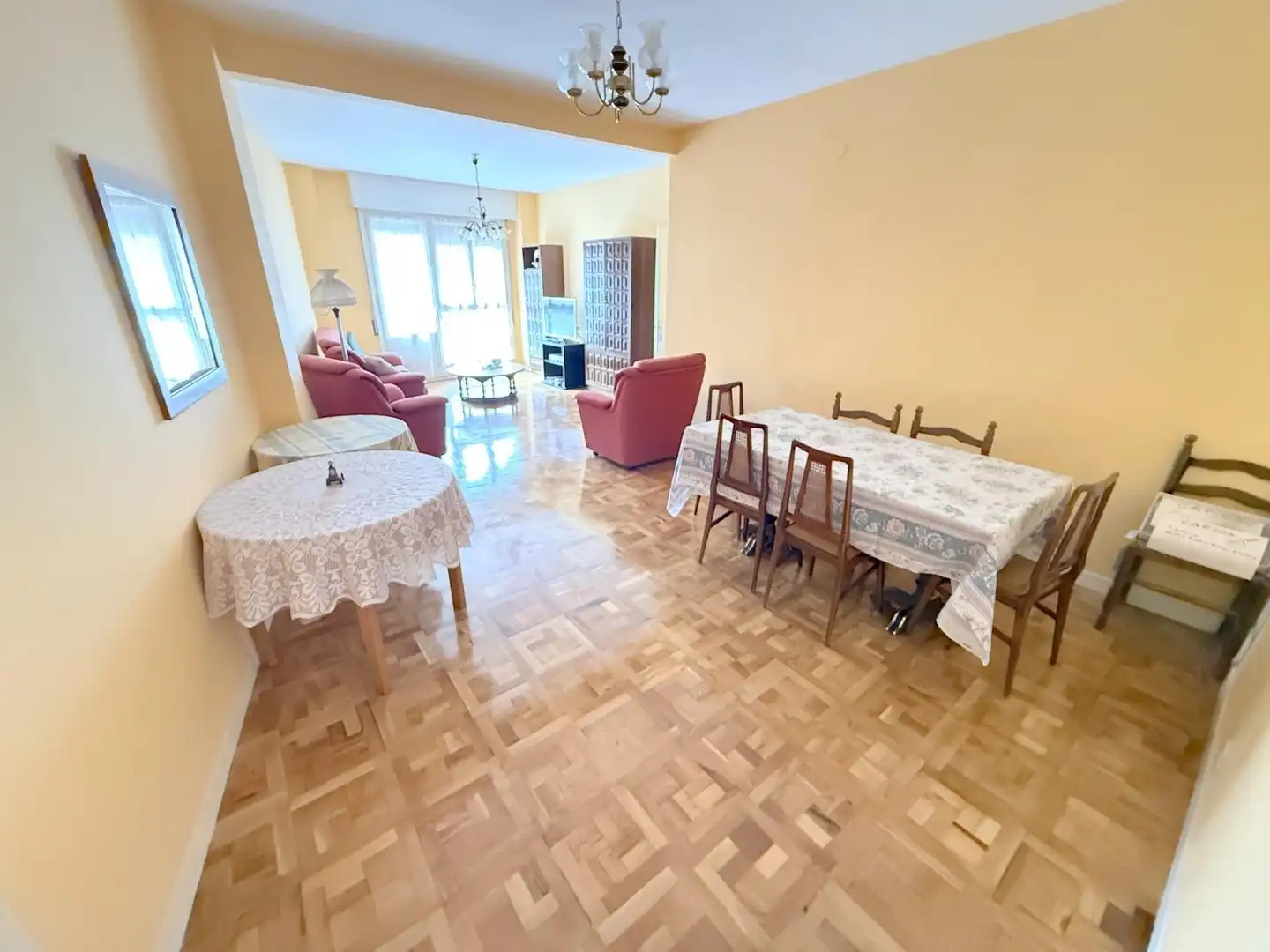 Living room of Flat for sale in Estella / Lizarra  with Heating, Parquet flooring and Balcony